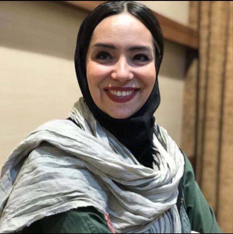 مترجم سمیه مرادی